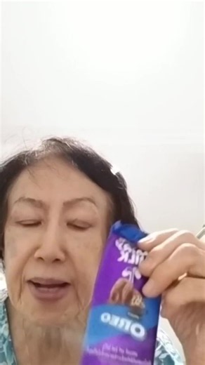 Cadbury Dairy Milk Oreo Chocolate Review