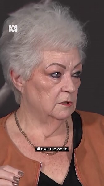 Video glitch unmasks romance scammer