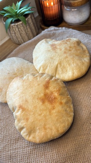 Homemade Soft and Fluffy Pita Bread Recipe