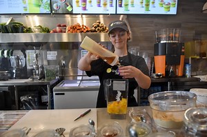 California-based Qwench Juice Bar opens first Michigan location