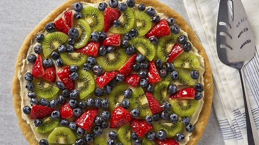 Easy Fruit Pizza Recipe