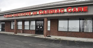 Springfield doctor accused in health care fraud scheme dies