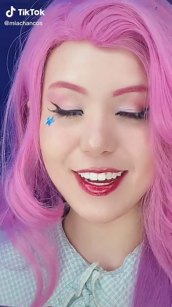 Seraphine Cosplay by Faith Bell | League of Legends KDA