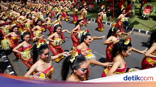 10 Tarian Khas Bali Populer Beserta Penjelasannya