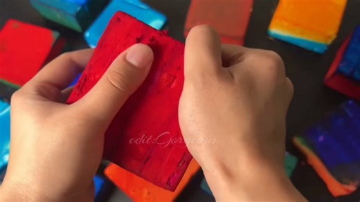 Gholibn 染色两则 一则保留掰开音 一则没有 大家更喜欢哪一个