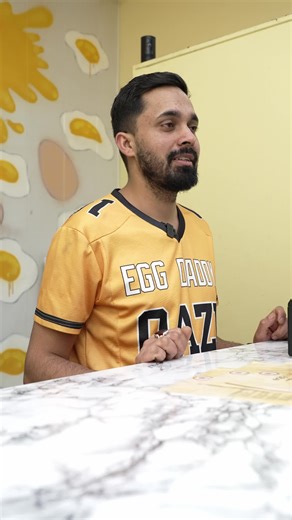 Customer Reactions at Egg Daddy in Glasgow