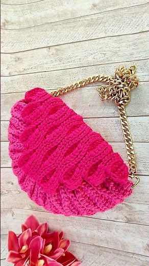 Half Moon Bag Pattern #crochet #shellbag #flowerbag #diybag #yarnartribbon #summercrochet