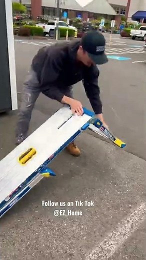 Height adjustment Werner Pro platform ladder #construction #ladder #contractor #diy