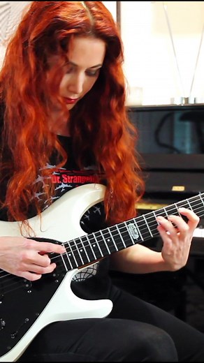 Online show with @2gthrofficial this weekend—May 1 at 3 pm PDT. Link to sign up in my bio, and use code GRETCHEN2022 for first month free and 25% off the next three months. 🤘🤓 @ernieballofficial #guitarsolo #musicmanguitars #harmonics #femaleguitarist #redheads #musically #guitar #fyp #foryou