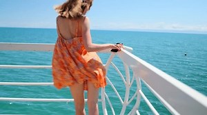 Rear View Slim Girl Dancing On 库存影片视频（100% 免版税）3534178771 | Shutterstock