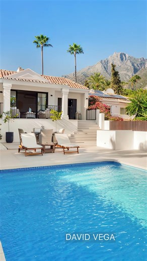 OPPORTUNITY! 2.250.000€ SIERRA BLANCA Marbella Villa DV3451