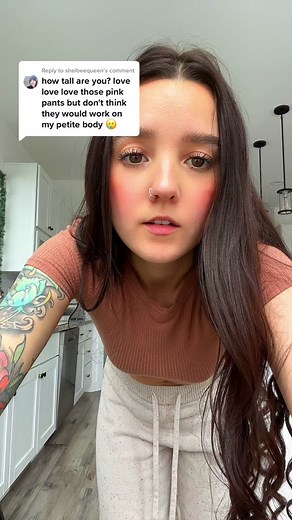 Embracing the Tall Queen Era: Exploring Adele's Height