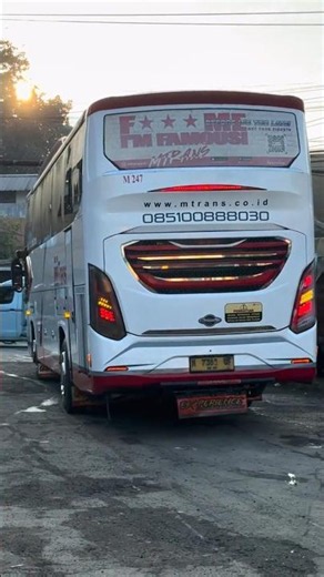 Luxury bus‼️M trans [jakarta to surabaya malang] #shorts #videobus #mtrans #busmania