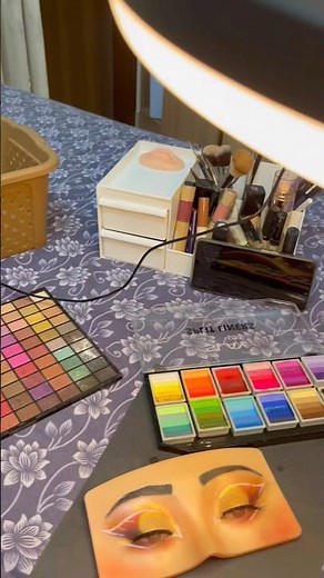 Kaam aur mehnat … #hardwork #makeup #eyeshadow #song