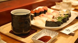 2.1K views | Let's enjoy "Sushi making" using fresh seafood with a...