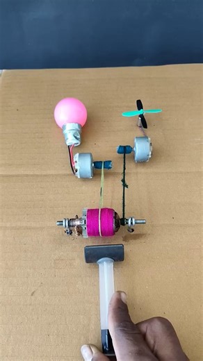 ग्राइंडर मोटर आर्मेचर🧲🧲 चुंबकीय आकर्षण से घुमाया, घागा से जनरेटर घूमाया , बिजली उपकरण चलाया Dc motor