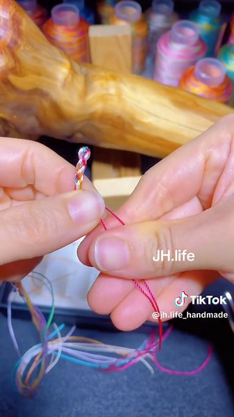 Handmade Bracelet Tutorial: Easy Step-by-Step Guide