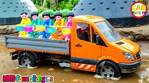 Trucks help the toys to cross the lake | MKTD Power Rangers