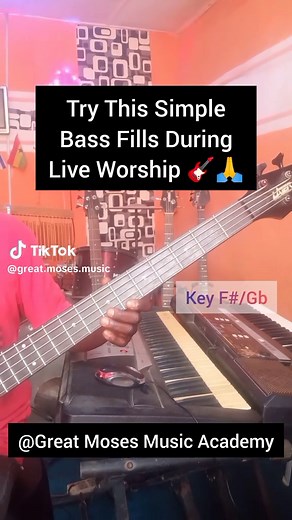 How To Play Simple Worship Bassline And Fills 🎸 BASS GUITAR LESSON #howtoplay #worship #bass #beginner #basslesson #basstutorial #greatmosesmusicacademy