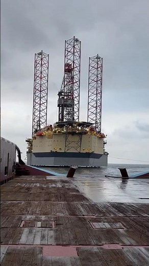Benind the Scenes of Offshore Work: Jack Up Rig Move.