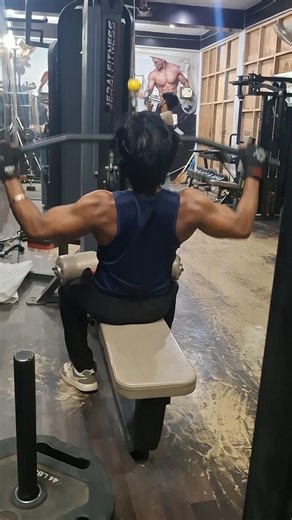 Wide Grip Lat Pulldown for Massive Back 🔥 #Shorts