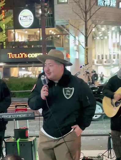 生演奏で路上ライブ😊 #Bigfumi #ビッグフミ #Life #阪神タイガース #梅野隆太郎 #登場曲