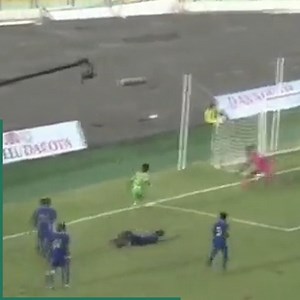How about this for a stunning solo effort by Ghana wonderkid Asante Sebee Mizak⁉️ No wonder the Premier League big guns are watching 🇬🇭👀 | Mirror Football