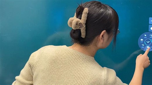 newline鸿合教学一体机，智能教育领航者