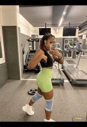 Hip Thrust vs Squat for Glute Development