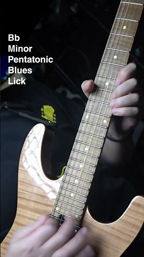 Stevie Ray Vaughan style Lick over Bb blues backing track