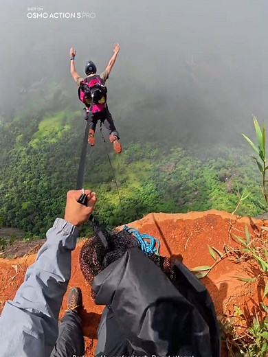 POV: The countdown before takeoff 3, 2, 1 — Osmo Action 5 Pro makes every moment feel immersive. Tag the friend you trust most to fly with. 🚫 Performed by professionals. Do not attempt. 🎥: mateomassoni #osmoaction5pro #djiosmo #actioncamera #immersivevideo #springbreak #pov