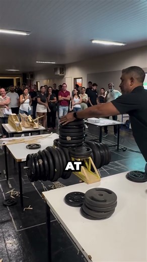 How Is This Possible? 🤔🧠 (@mariahelenathomearq)