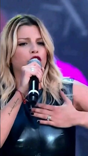 Emma Marrone - Amami, live Milano