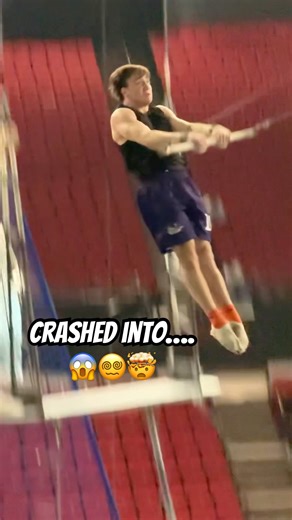 She couldn't throw the trapeze 😳 #crash #fall #fail #gymnast #performance #circus #trampoline
