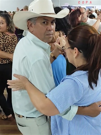 Forró das Antigas: melhores músicas e dança para bailão