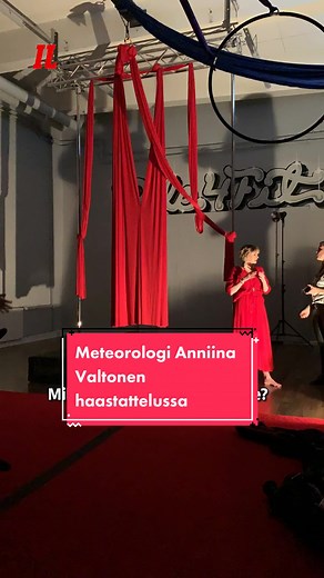 Suosittu meteorologi ja juontaja Anniina Valtonen jättää Ilmatieteen laitoksen ja hänen elämässä puhaltavat uudet tuulet. #iltalehti #anniinavaltonen