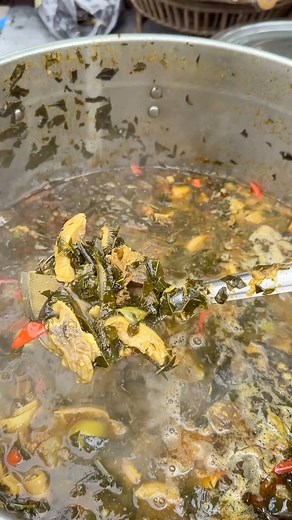 497K views · 13K reactions | ទំនងផស់គាត់មែននេះសម្លរម្ជូរគ្រឿងពោះគោ ក្នុងផ្សារដើមគរតម្លៃចាប់ពី 5000៛ៗឡើងទៅ (ព័ត៌មាននិងលេខទំនាក់ទំនង មាននៅក្នុងខំមិន) #facetaste | Facetaste | Facebook