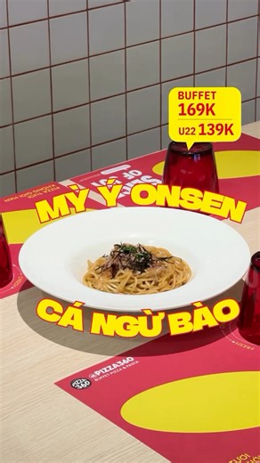 LESS DRAMA - MORE PASTAAAAAAAAA Đời xoay mình lòng vòng thì phải nàm sao giờ? 👉 Xoay qua Pizza360 choén Buffet Pizza & Pasta đi chứ sao! 😝 Nghe giá thôi là thấy nhẹ đầu liền: Buffet chỉ 169K, U22 còn 139K/người, ăn xong là bụng no căng cựccccc!! Nào cùng đón đầu dàn Menu Pastaaaaa bao người mê đắm: 🍗Mở đầu nhẹ nhàng với Gà Xốt Kem Nấm mằn mặn béo béo 🐟 Nếm thêm tí Cá Ngừ Bào – món này must try nha ✨ 🍝 Rồi tới Bò Bằm, Gà Xốt Miso, Mentaiko thay nhau lên dĩa 🥓 Cuối cùng Bacon chốt hạ là… no 