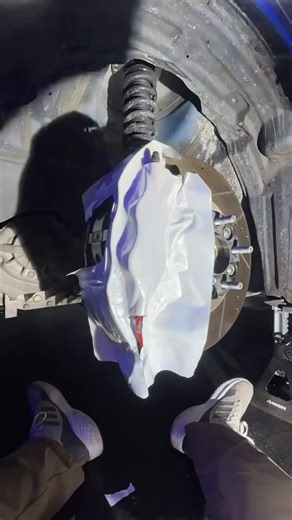 15 reactions · 4 comments | Another Brake Caliper video, wrapped by @coalitionautolabllc. Change your brake caliper with 3M's Reflective Brake Caliper Wraps. These brake caliper heat resistant vinyl wraps are protected from heat up to 65ºC or 150ºF. Video by @coalitionautolabllc #metrorestyling #paintisdead #carwrap #carwraps #vinylwrap #vinylwraps #carwrapping #vinylwrapping #vehiclewraps #vehiclewrap #brakecaliper #3mreflective #3mvinyl | MetroRestyling.com | Facebook