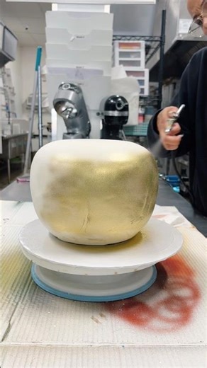 EASY AIRBRUSH #easy #cake #airbrush #howto #learn #art #artist #tutorial #diy #decoration