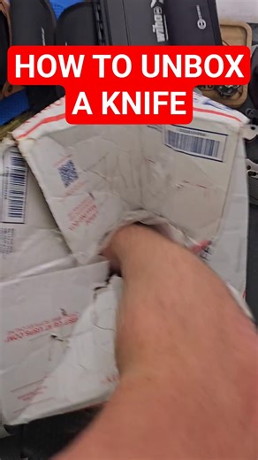 How To Properly Perform A Knife Unboxing