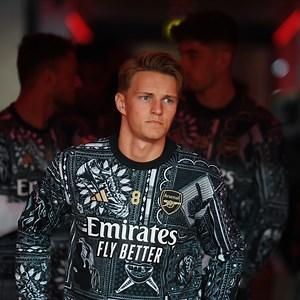 60,000 11 Together as one. | Arsenal