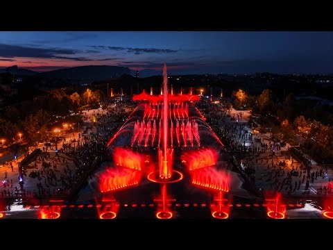 Stunning Dry Deck Fountain Show | High Jet Water Effects & Crowd-Attracting Plaza Feature