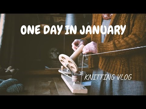 One day in January: knitting, morning chores and working on a new pattern