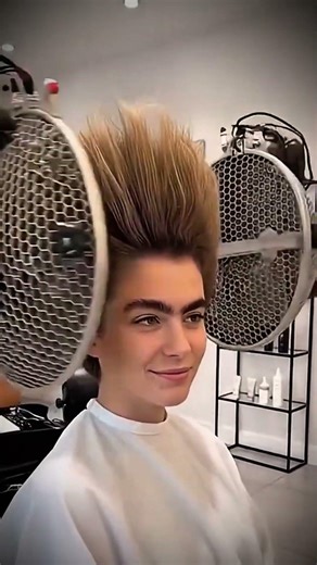 Auto hair cutting machine