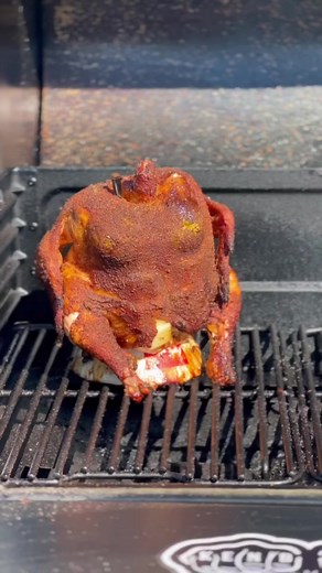 32K views · 690 reactions | Smoked Beer Can Chicken #beercanchicken #smokedchicken #chickenrecipes #coorslight | Kendrick BBQ | Facebook