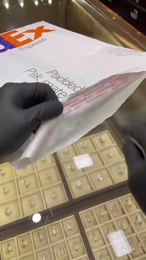 Customer Got SCAMMED Online With a FAKE Diamond (HERE’S WHAT HAPPENED!)