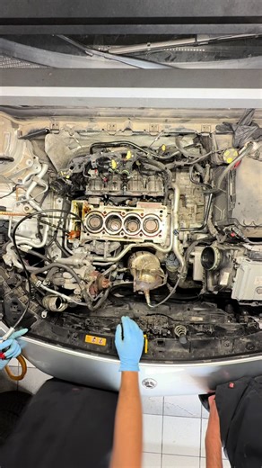 Diagnosing Engine Issues with a Borescope
