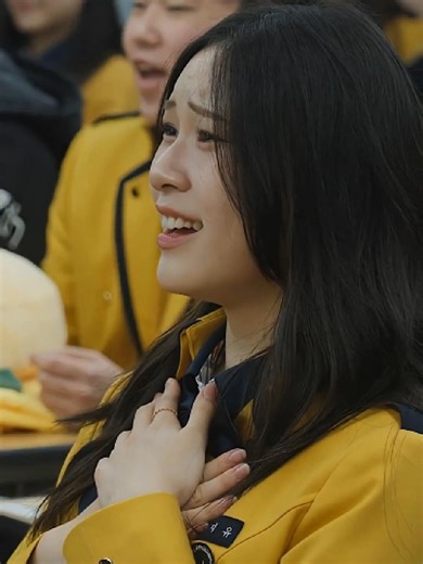 Huyền thoại về Maria của Hwasa: Biến động tại trường