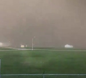 99K views · 4K reactions | HOW CRAZY IS THIS?!  Incredible time-lapse of a dust storm before severe weather in South Dakota Thursday, going from daylight to darkness in seconds. Wind up to 107 mph was reported in the state! Credit: National Weather Service Sioux Falls | Matt Devitt WINK Weather | Facebook